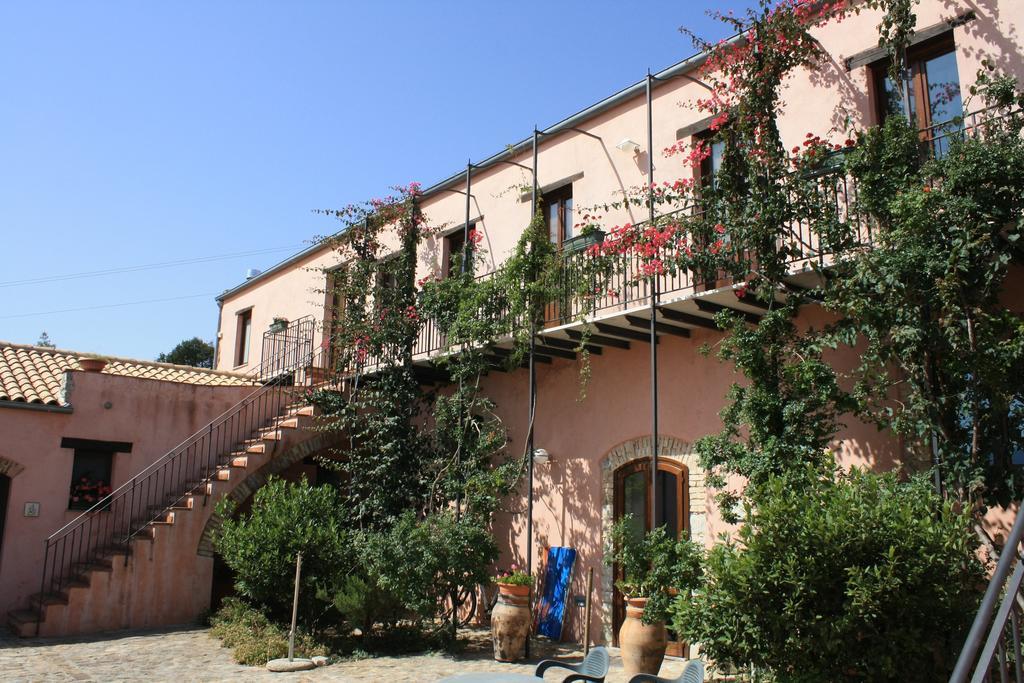 Agriturismo Case Tabarani Collesano المظهر الخارجي الصورة