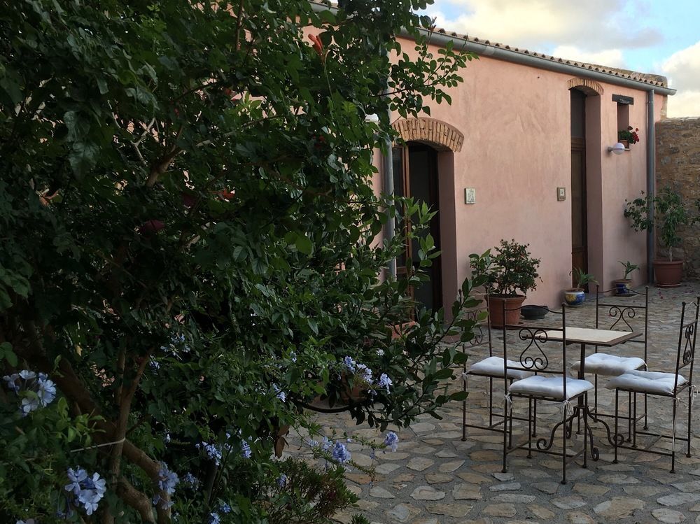Agriturismo Case Tabarani Collesano المظهر الخارجي الصورة