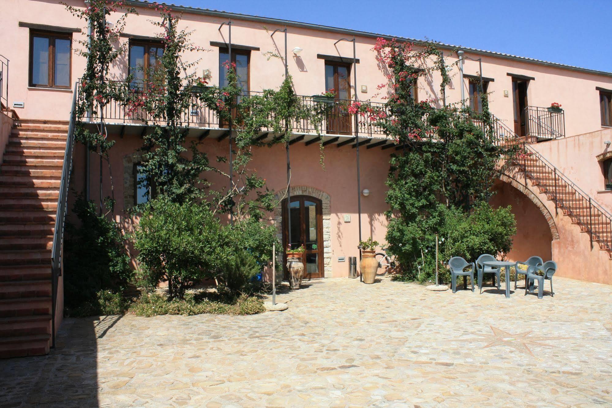 Agriturismo Case Tabarani Collesano المظهر الخارجي الصورة